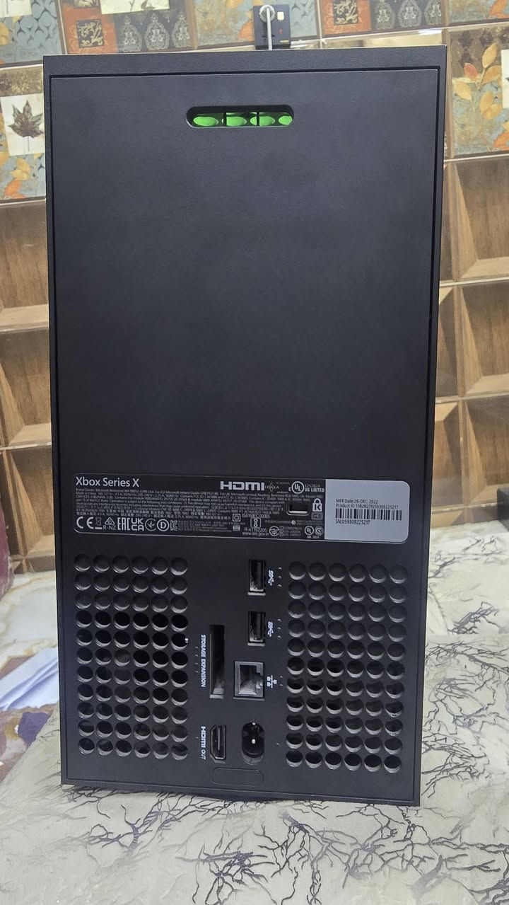 السلام عليكم للبيع اكس بوكس سيرس اكس واحد Tاستعمال كلش قليل السعر 650وبي مجال الرقم ***********
