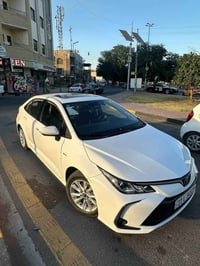 كورلا هايبرد للبيع موديل ٢٠٢٥ الشكل الخليجي فول مواصفات ماعدا المراسي ...