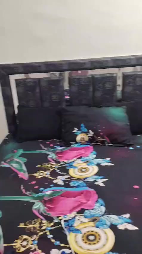 غرفه تركيه للبيع تجي 11 قطعه جديده كلش زلغ مابيه مكانه ناصريه الفضليه السعر مليون 
تواصل خاص


**إذا كنت صاحب هذا الإعلان وتريد حذفه لأي سبب، رجاءا أرسل رسالة إلى الدعم الفني**