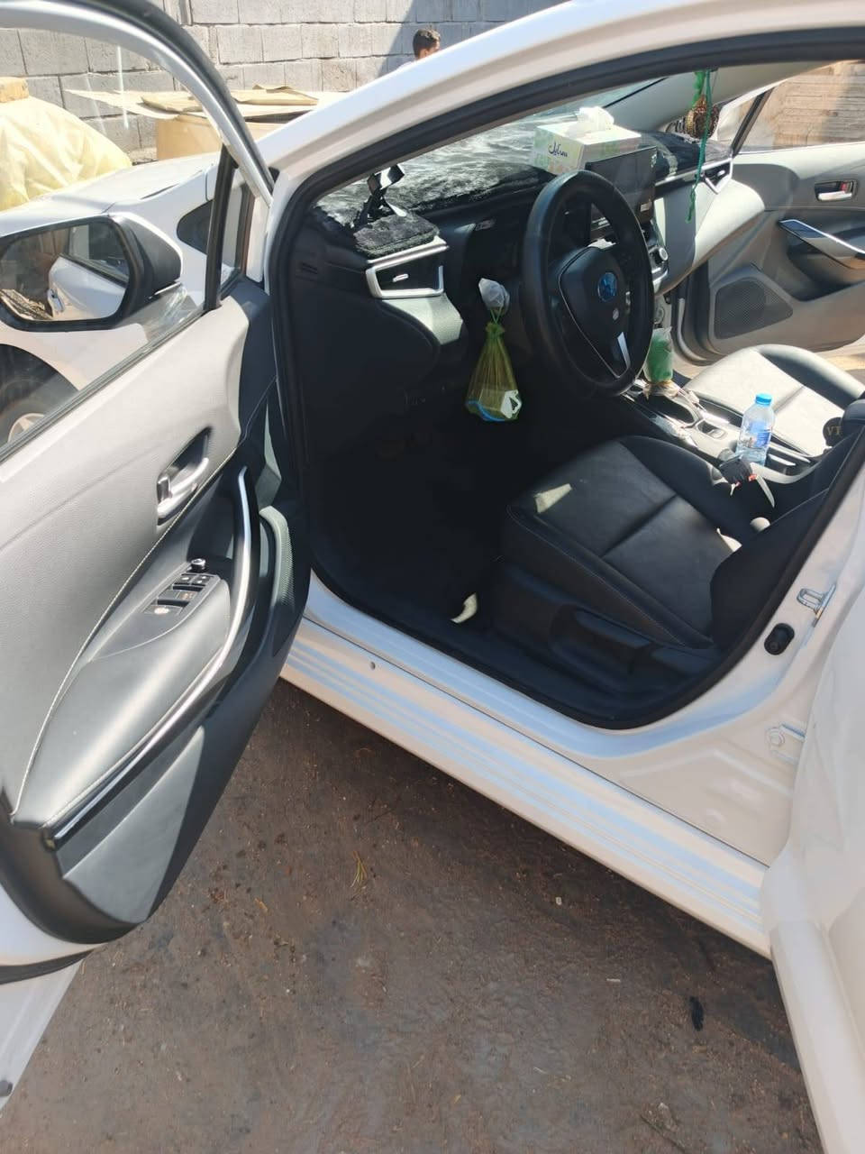 كورلا للبيع
موديل2024
تجميع الصين
بيه ضربيه 
بابين ترجع بارد
اقصاط 
رقم بصره
وراعي بصره
نظام مقترض وكفيل
سعره 130 وبيه مجال
استفسار عله الرقم
***********
