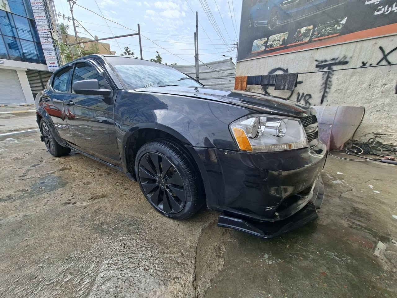 دوج افنجر موديل 12 مكينه 2400 غاز ..بانزين 
ماكو دوانز صرف ماكو 
سياره عليه برمجه مراوح او برمجه مكينه 
بيه كزوز رياضي 
حماوه ماكو 
نقصه حساس ABC فقط
ضربته جاملغ يمنه او بنيد ابيع حزام 
مكينه او كير مكفولات 
صدرا امامي خلفي جديد 
تخم اذاين جدد 
تبريد ثلج 
ماشيه 105 

للبيع او للمراوس 
السعر  83$
***********
