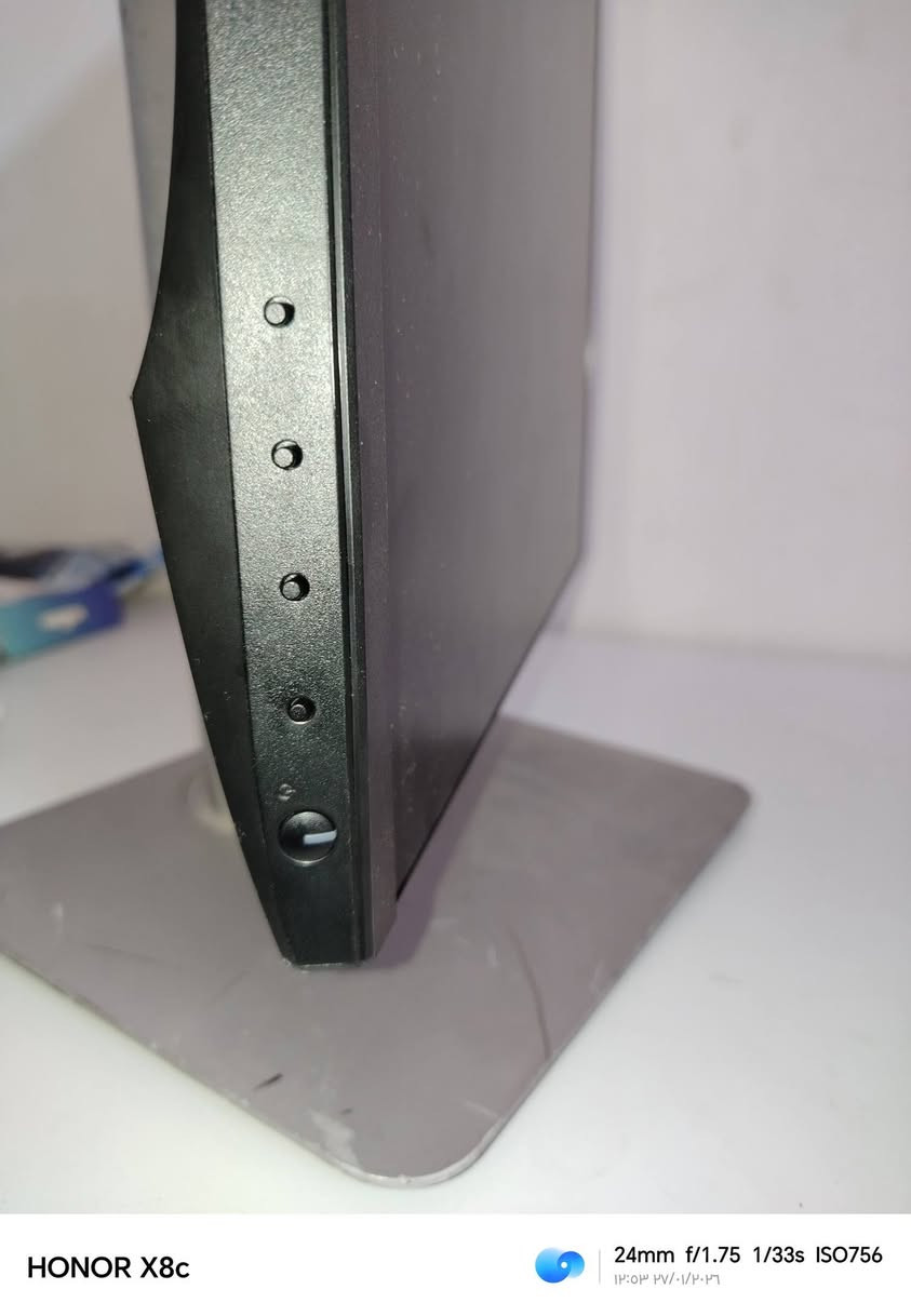 السلام عليكم
شاشة للبيع
دقة 1080 *1920
تردد 60H
الشاشة لا تحتوي سماعة
و بيها كسر في الحامل مال شاشة
مثل ما موضح بالصور
و ما مأثر على الشاشة
السعر ٦٠ و بيهة مجال بسيط
التوصيل داخل بغداد فقط


**إذا كنت صاحب هذا الإعلان وتريد حذفه لأي سبب، رجاءا أرسل رسالة إلى الدعم الفني**