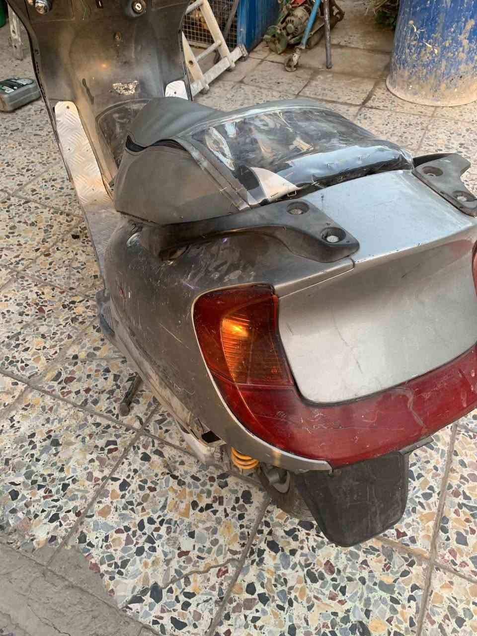 السلام عليكم دراجه ٠٤ ابيع كوم حديد طافيه المكان بغداد الشعله واساب ***********
