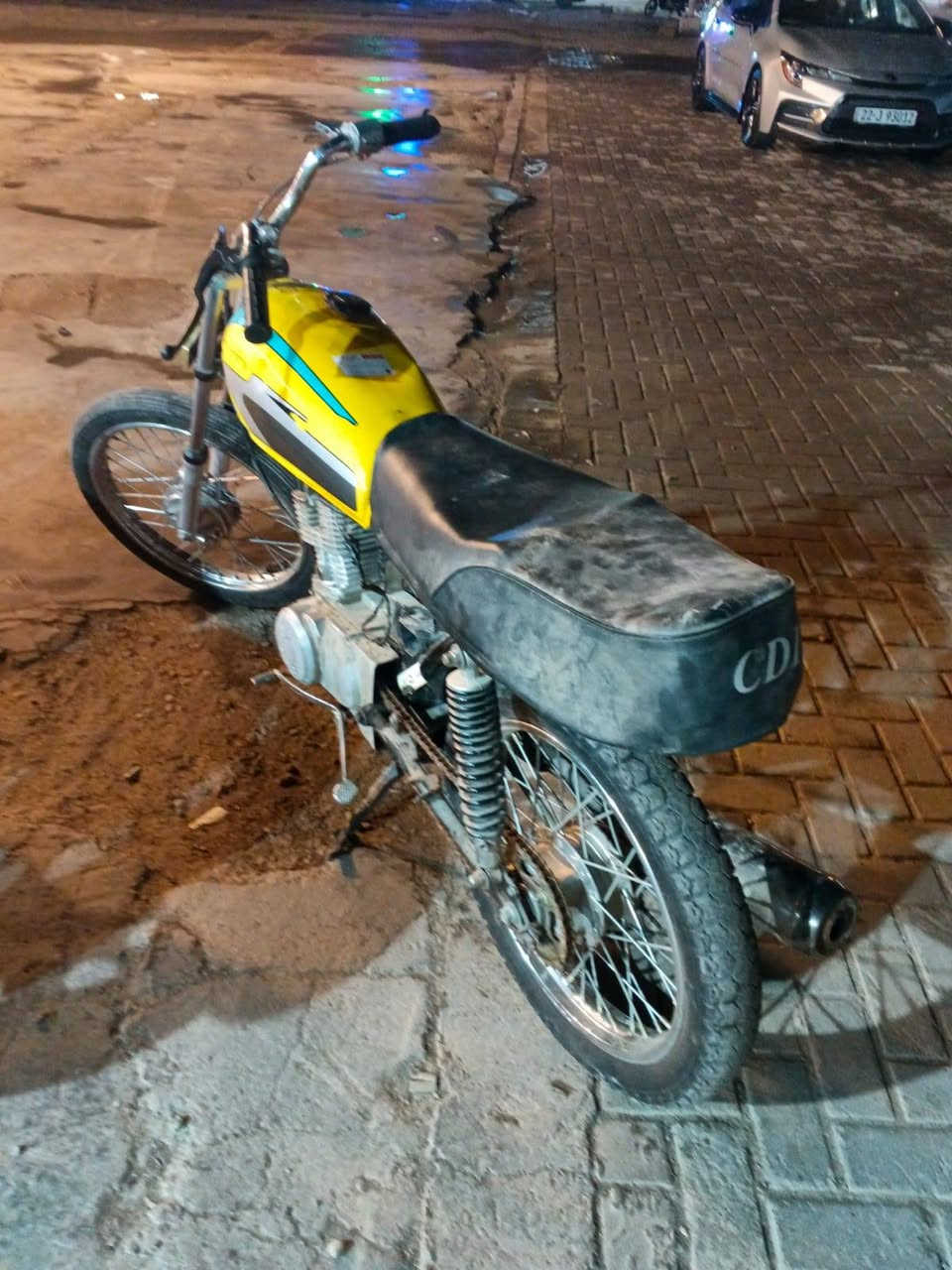 سلام عليكم ب200
دراجه ايراني كوم حديد كفاله سرقه كلك شغاله دراجة نقص دوسه وبريك يرادله تعيار  مكان بغداد الدورة شارع 60
***********
