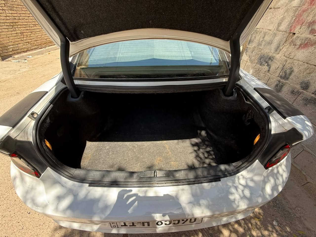 ​🚗 دوج جارجر 2018 للبيع (بغداد) 🚗
المواصفات والتفاصيل:

​الموديل: 2018.

​الوضعية: مجنبزة بالكامل وجاهزة، دينار واحد ما تصرف عليها.

​التحويل: مضمون بشرط التحويل (رقم بغداد).

​حالة البدي: بيها تبديل بيبان اثنين فقط، وباقي السيارة مكفولة.

​الفحص: ترايها زيرو، تعال وافحص وين ما يعجبك.

​🌟 والعافية على الي ياخذها.. سيارة مال مستخدم وجاهزة من كلشي.

​💰 السعر:

​179 ورقة (17,900$)

​📞 للاستفسار والتواصل:

​واتساب أو اتصال مباشر على الرقم: *********** (+9647827293748)
