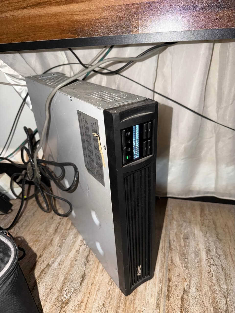 التجميعة :
Ryzen 5 5600
Galax rtx 4060 
Asus prime b450 m
T-force 16gb 2x8 3600 
Lexar m.2 1tb gen 3
Aqua elite 240 white 
Power s. 750 w 
Sama sv -02 white 
سعر 925 الف 

الشاشات : 
- شاومي حجم 34 دقة 2k فريمات 180 سرعة استجابة 1ms مقوسة 
- شاومي حجم 24 دقة 1080 فريمات 75 سرعة استجابة 1ms 
_ ستاند شاشة احادي 
سعر 390 الف 

الملحقات :
-يوبي اس APC اون لاين 1500 
-ميز 2 متر صاج 
-ماوس ريدراگون وكيبورد 
-كرسي مكتبي 
سعر 250 الف 

اسعار قابله للتفاوض اذا شراي كلشي 
بغداد حي القاهرة 
فيس او واتس اب 
*********** بغداد, العراق
