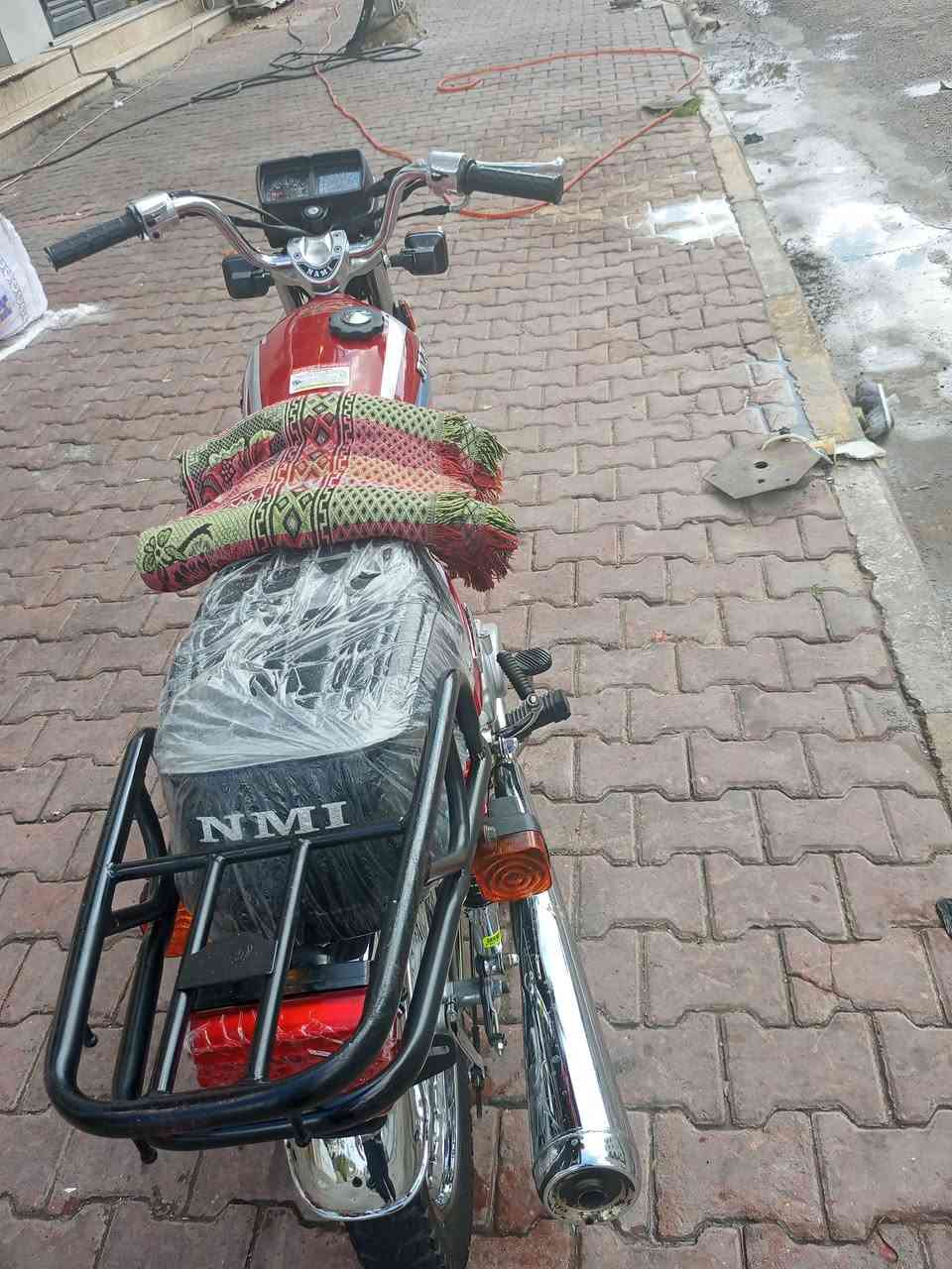 اسلام عليكم دراجه نامه اصولي موديل 23 دراجه نضيفه  بس الكامره ضلمته مكاني كربلا الحر السعر مليون 450
***********
