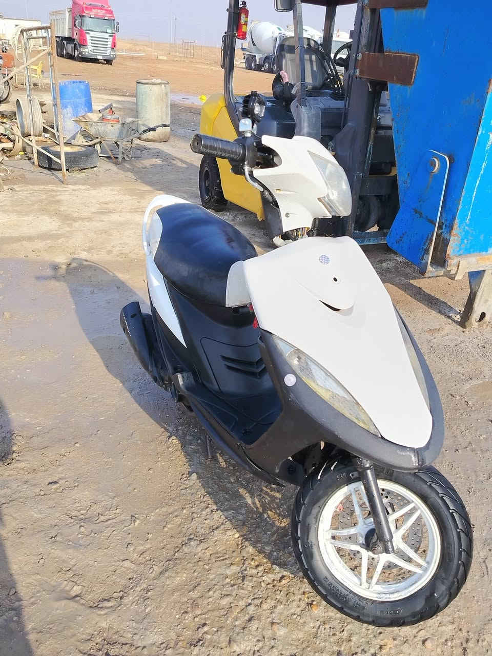 سلام عليكم ( ذبانه ماكس عدله)
ما مفتوح بيها برغي نضيفه فول خير من الله من شلعه ومعدل كهربائيات شغاله بس سلف عوزه خرز
مكاني ميسان المشرح
سعرها 550 وبيها مجال للشراي
***********
