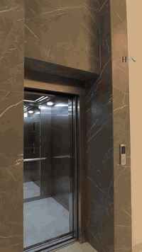 مصاعد كهربائية للمشاريع 
نجهّز وننفّذ المصاعد للبنايات السكنية والتجارية،
المستشفيات، المولات، والمباني ذات الارتفاعات المختلفة.
خيارات متعددة من المناشئ حسب متطلبات المشروع.
تنفيذ وإشراف شركة أعالي سحاب للسلام للمصاعد الكهربائية.
***********
***********
