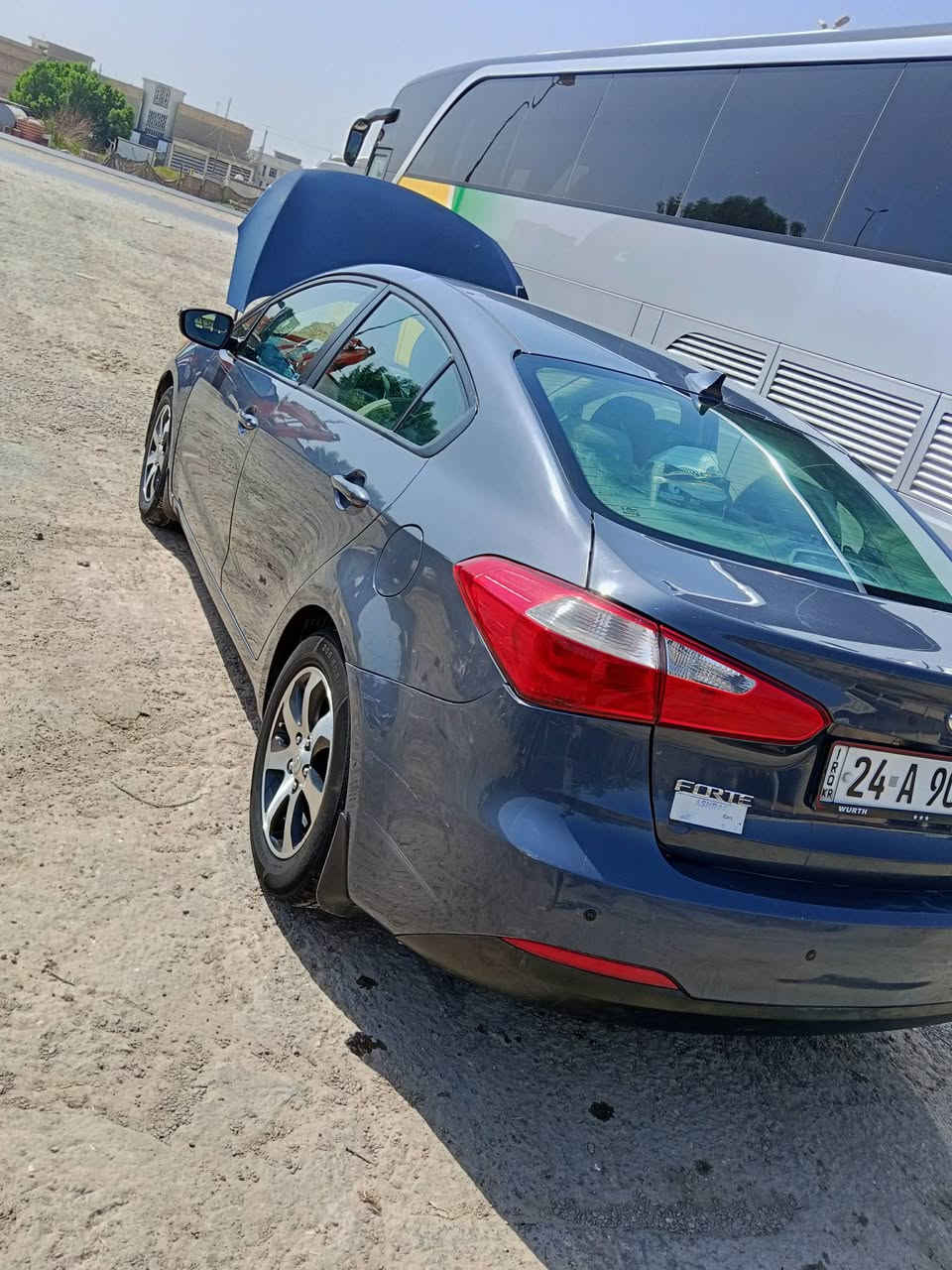السلام عليكم فورتي مديل 16سياره جاهزه تفاصيل حادث بل صور سعر 87$وبيه مجال 
***********
‏‪***********‬‏
