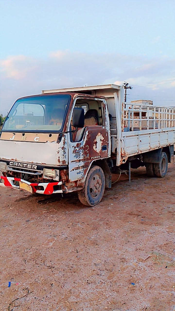 سلام عليكم داينه اللبيع نتصال علئ هاذ رقم (***********)
