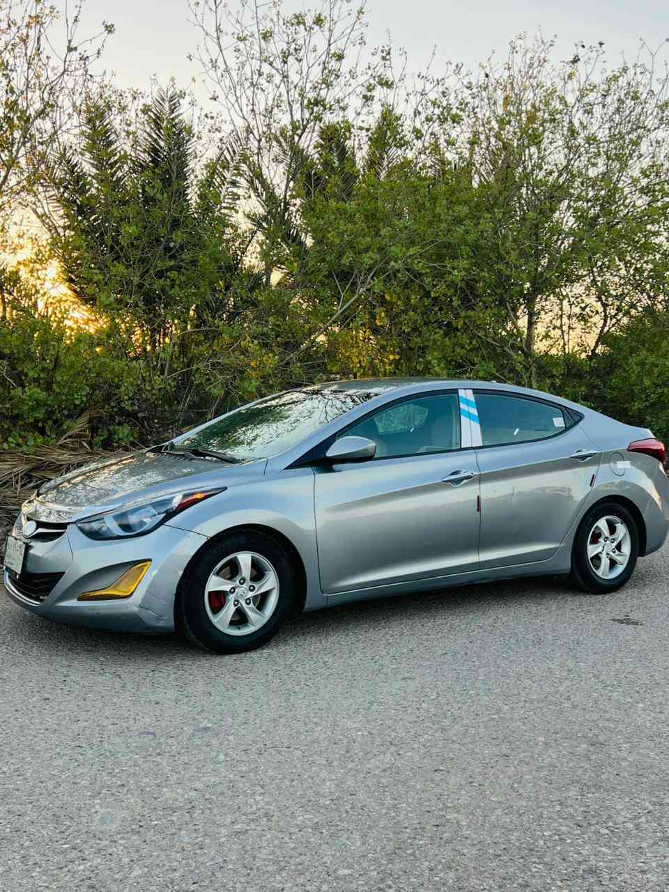 السلام عليكم الانترا موديل ٢٠١٥ أمريكي ماشية ١٣٠ كفالة فقط بارد بالجاملغ الخلفي تبرية حدادية تخم تاير جاهزة لأخير السعر ١١٥ وبي مجال مكلف بل نشر مكان ذي قار الغراف رقم الهاتف ***********
