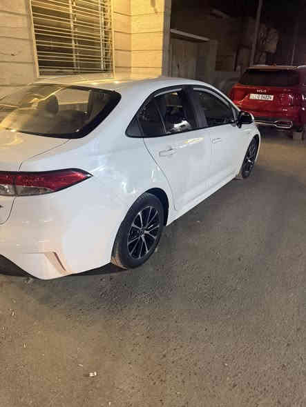 سلام عليك تيوتا كورلا هايبرد الشكل الامريكي زيرو على وضع الشركة ماشية 700 كيلو مرقم بغداد  مكاني بغداد الغدير  السعر 
150 وبيها مجال حك جيه ***********
