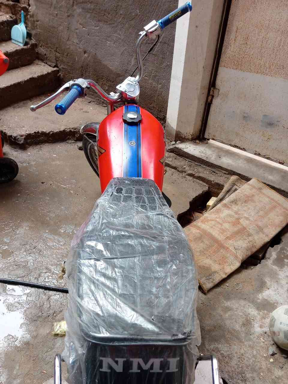 ايراني فول نضافه مكفوله من السرقه 
سعر450مكان جبيله ***********
