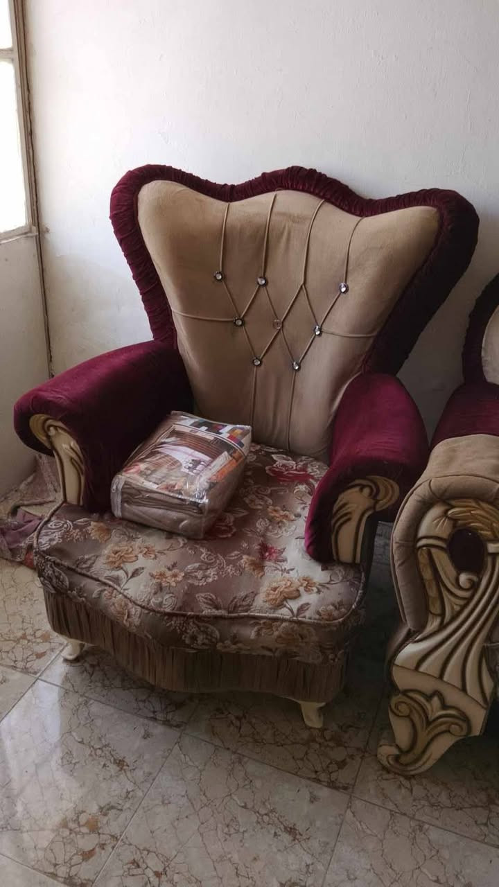 تخم 10 مقاعد وسعر مناسب جدا


**إذا كنت صاحب هذا الإعلان وتريد حذفه لأي سبب، رجاءا أرسل رسالة إلى الدعم الفني**