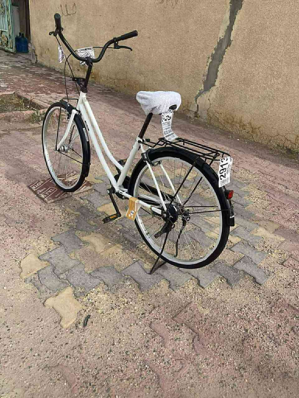 السلام عليكم 
باسكل للبيع فقـط. 
مديل2020 شركة اوفـس. 
حجم 26
سعر ب110


**إذا كنت صاحب هذا الإعلان وتريد حذفه لأي سبب، رجاءا أرسل رسالة إلى الدعم الفني**