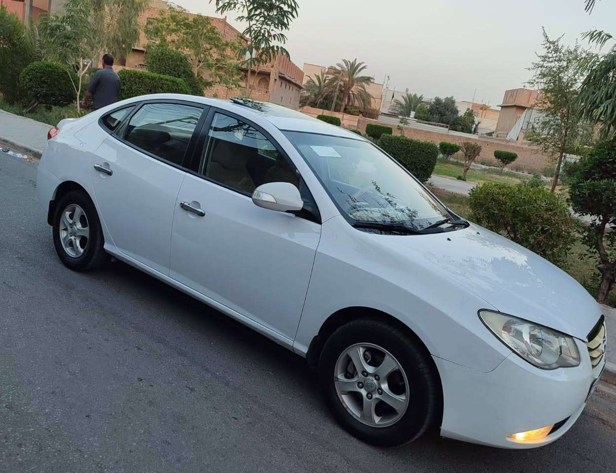 السلام عليكم لانتره موديل ١١ فول مواصفات رقم أربيل انكليزي سعره ١١٥ وبيه مجال رقم راعي سياره *********** مكان سياره نجف
