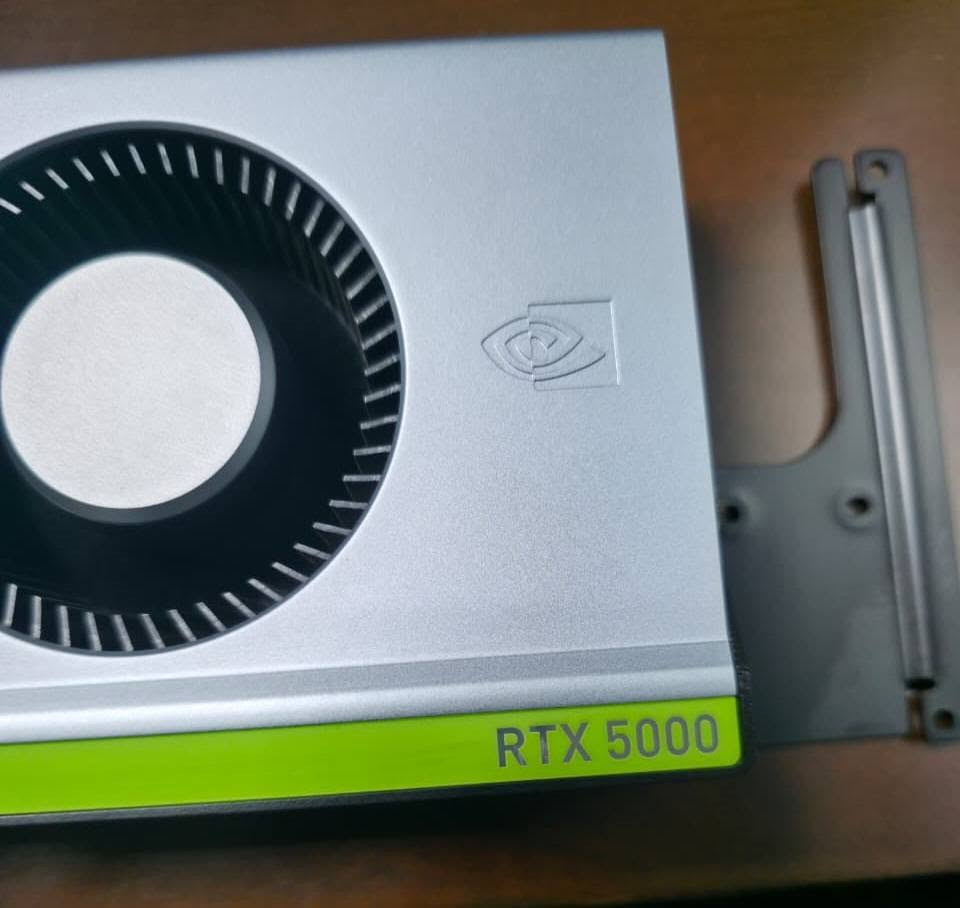 ⚡️Available now ⚡️

Dell 7XK5H Nvidia Quadro RTX 5000 
16GB - GDDR6 - PCI Express x16 3.0

--------------------------‐---------------‐-----‐
📍Sharjah - UAE
📩 WhatsApp for more details: +971545236071

#gpu #Nvidia #rtx


**إذا كنت صاحب هذا الإعلان وتريد حذفه لأي سبب، رجاءا أرسل رسالة إلى الدعم الفني**