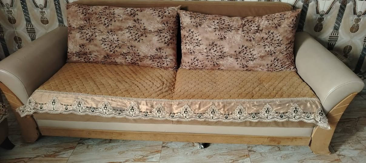 تخم 8 مقعد نظيف متانه للبيع سعر 225 بي مجال شويه بغداد ***********
