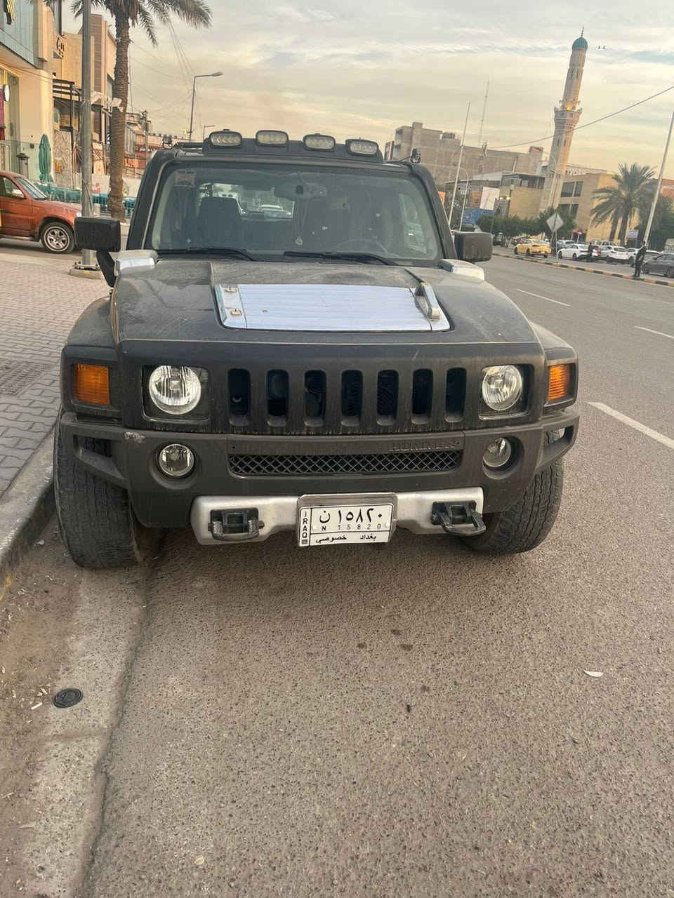 السلام عليكم سيارة همر للبيع H3 موديل ٢٠٠٨ رقم  بغداد محرك ٥سلندر ٣٧٠٠ مكاني بغداد حي الجامعة السعر ٨٠وبي مجال للاستفسار الاتصال على الرقم ***********
