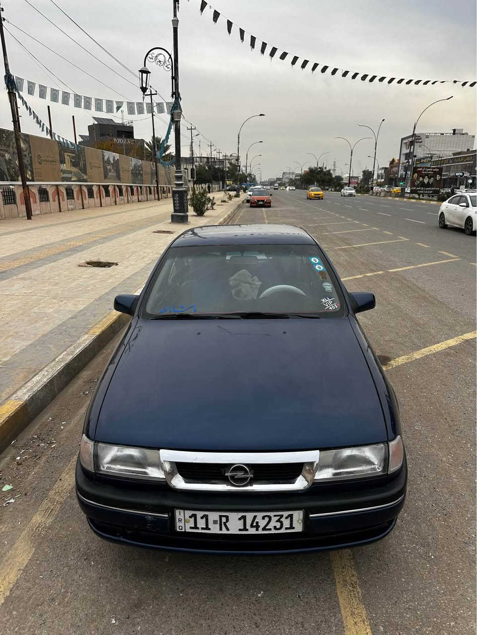 فكترا 1994 للبيع بدون مراوس

 صبغ جمالية فقط 
ضربه على كد شبر بطرف الباك لايت معجون تصفيه

 صدر جديد محرك شرط لا بخار ولا صرف 

السياره داخله شركة بدون خياس الكهربائيات كلها شغاله رقم بغداد مشروع وطني سنويه جديدة 2030 هزة كاملة بيها دفتر بانزين مختصر السياره ماتصرف عليها ربع 
السعر 41 وبيها مجال للطيبين مكاني كركوك

للاتصال *********** كركوك, العراق
