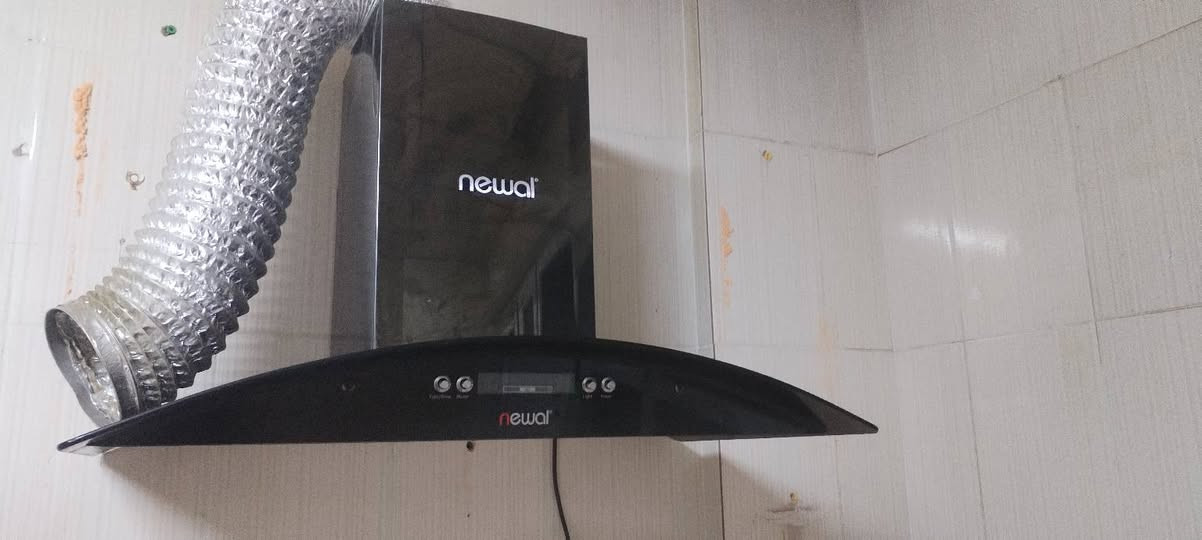 غراض للبيع كلشي وسعره بداعي السفر
طباخ ٧٠اربع عيون شغال هو والفرن
ساحبه نوال جديده ٥٥
ساحبه ثانيه٤٠
فرن غازي ٥٥
ميز الاسود مع الشازلون ٧٠
الميز الخشبي ٢٥
البراد٦٠شغال حار بارد 
دوشك ٥٠
***********
