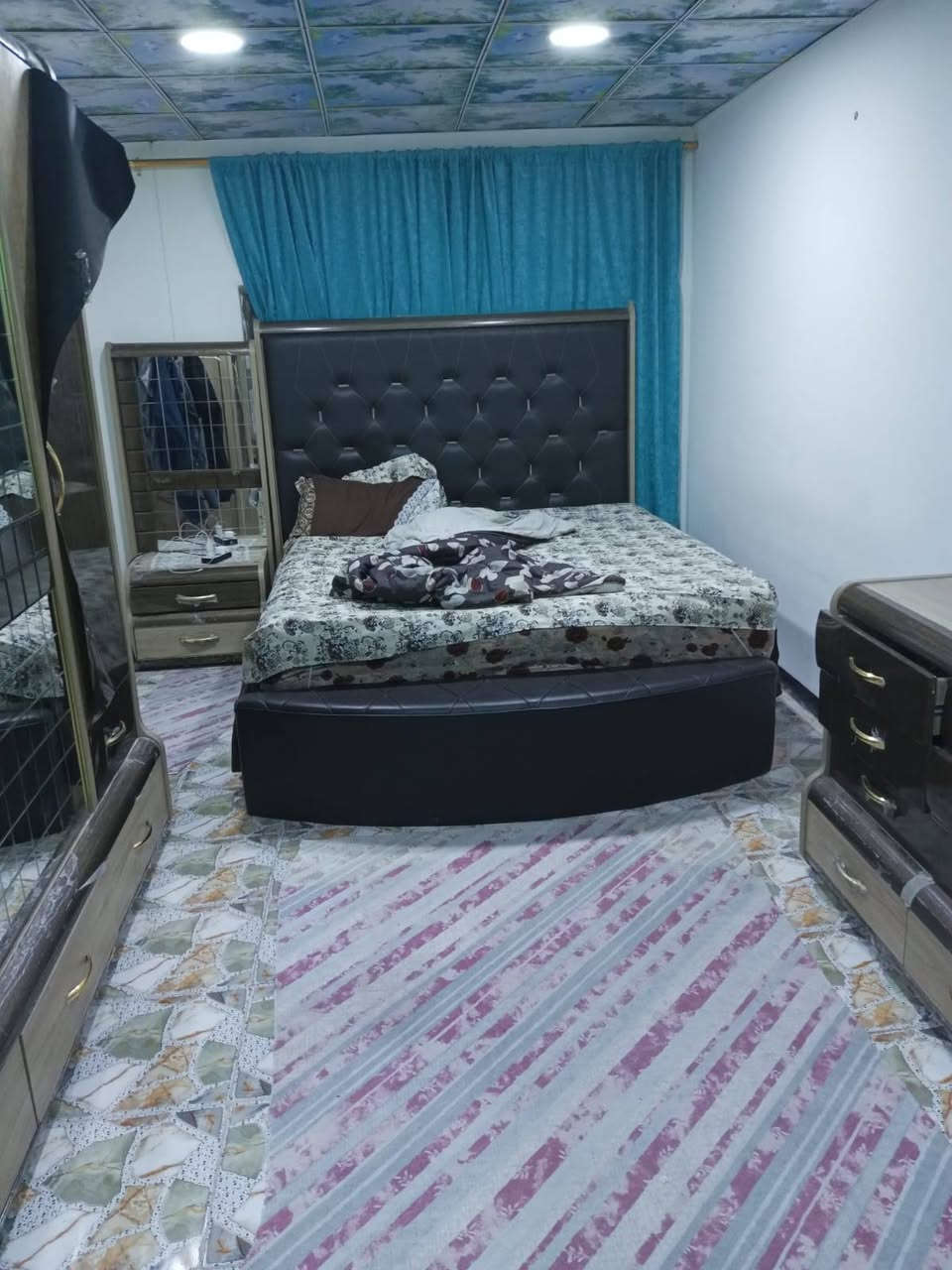 دااار تطلوووعه مساحه 100متر حي ميسان قطاع 23علساحه 
طابقين البيت 3غرف نوم 2صاله استقبال مطبخ صحيات عدد 3تطلووووعته 60مليون مع المجال مطلوب 86الاستفسار مكتب الجبوري للعقار ***********
وات ساب بلخدمه حالين بي رهااان
