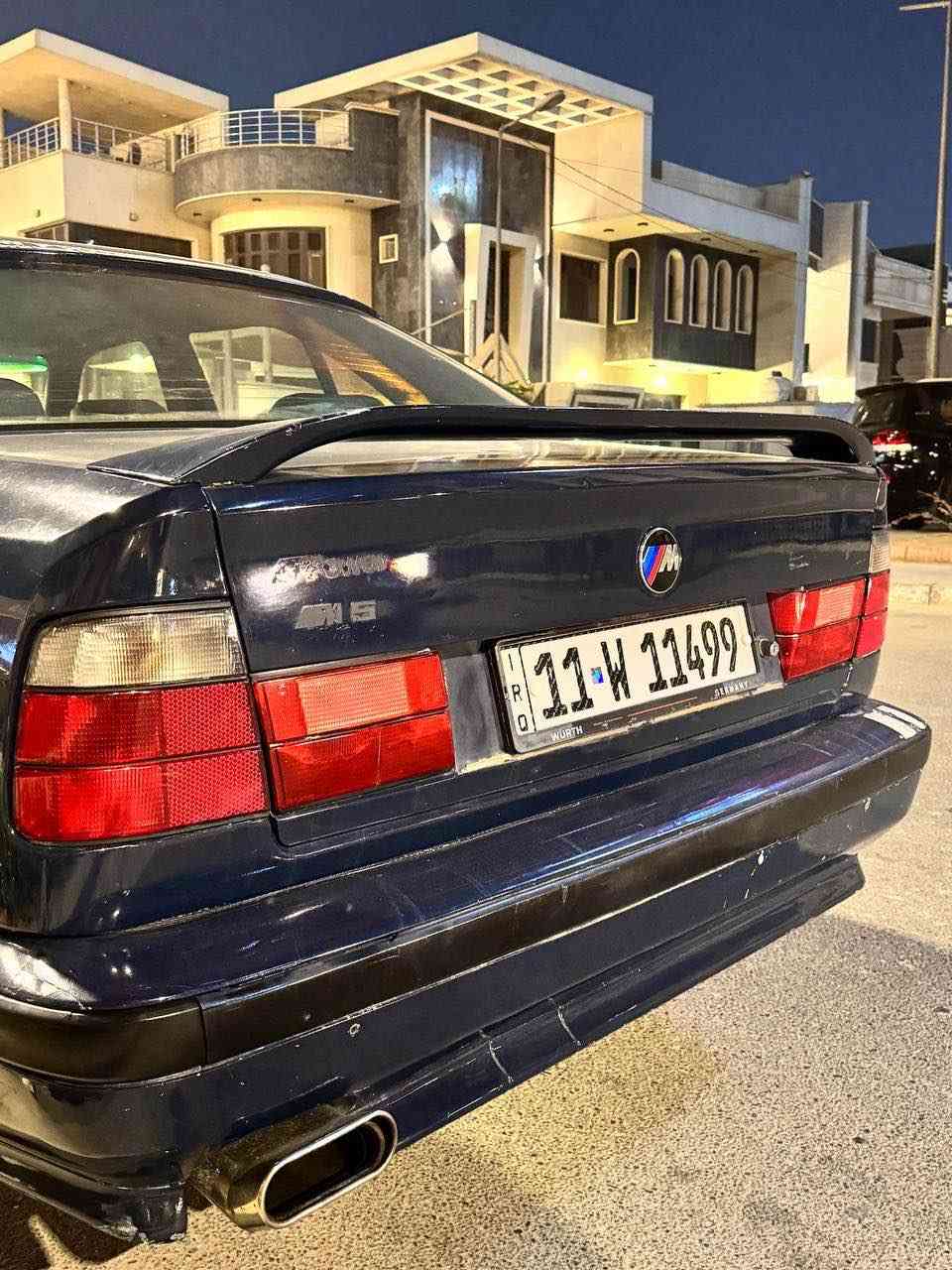 BMW
525 حجم 
1992 موديل
مسكر 
سيارة M داخل خارج 
كامله بدون نقص 
كشرهة يرادلة صبغ 
بدون اي ضرر 
مكان اليرموك 
*********** بغداد, العراق
