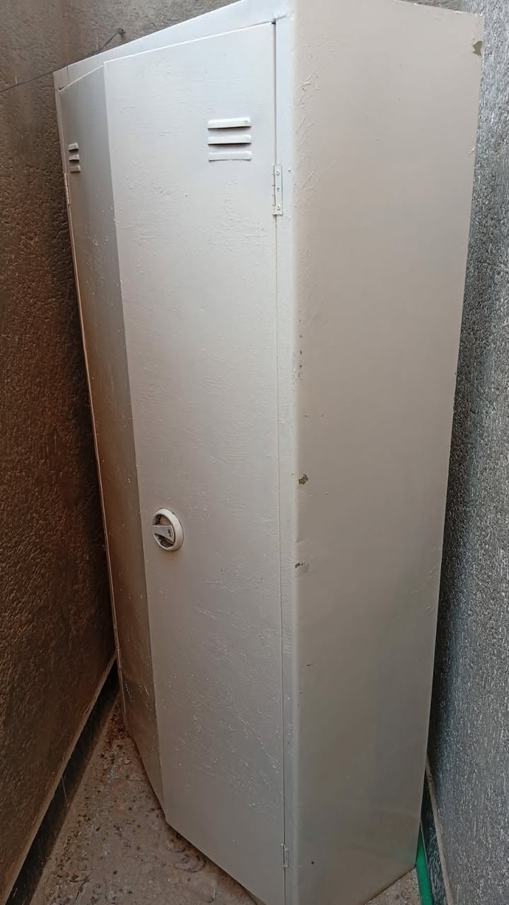 لوكر 110
منضد 200
كنتور ماليزي مع مجرات وكومديات 125


**إذا كنت صاحب هذا الإعلان وتريد حذفه لأي سبب، رجاءا أرسل رسالة إلى الدعم الفني**