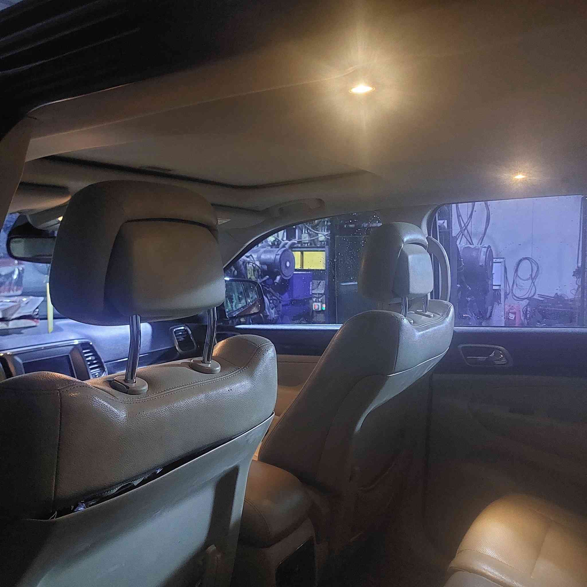 جيب لاريدو خليجي مكفول من ضربه وصبغ بغداد باسمي فول مواصفات ماشيه ٨٥ الف كيلو قابل للزياده مناقصه اي شي محرك بلادي كير بلادي صدر زين تايرات جديده
***********
