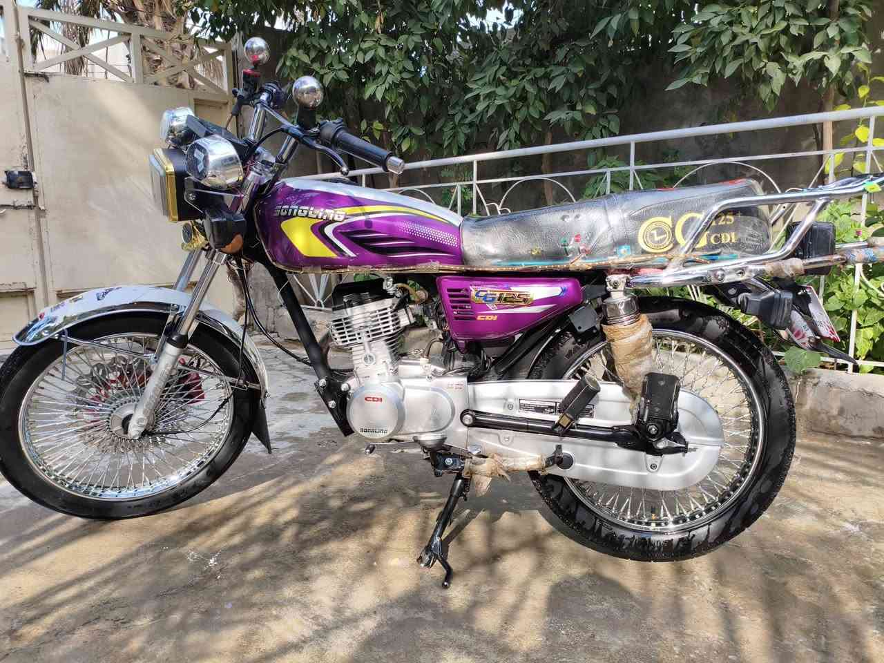 دراجه للبيع موديل 2025 كفاله عامه كلشي شغال من الكهربائيات الئاخر حبايه المحرك مكفول كفاله عامه السعر 657او بيهة مجال حك الجيه المكان ديالى الخالص الرقم ***********
