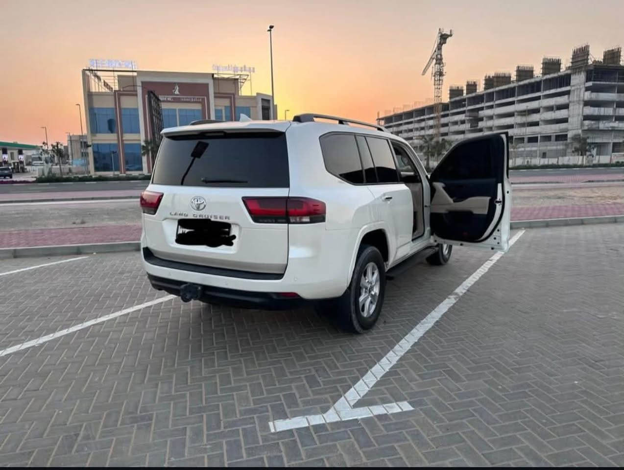 🚨 فرصة لعشاق اللاندكروز 🚨
🚗 تويوتا لاندكروز 2024
🇦🇪 موجودة بالإمارات
📘 تدخل على كتاب الشهداء
✅ خليجية مكفولة

💰 السعر 455$ واصل للميناء

للحجز والاستفسار:
📞 محمد الصافي: ***********
📞 فرع النجف: ***********
📞 فرع بغداد: ***********

📲 كروب الواتساب:
https://chat.whatsapp.com/KrkPgvjXppq32iCvSCUOWC?mode=gi_t

مكتب الصافي لتجارة السيارات 🔥🚗
