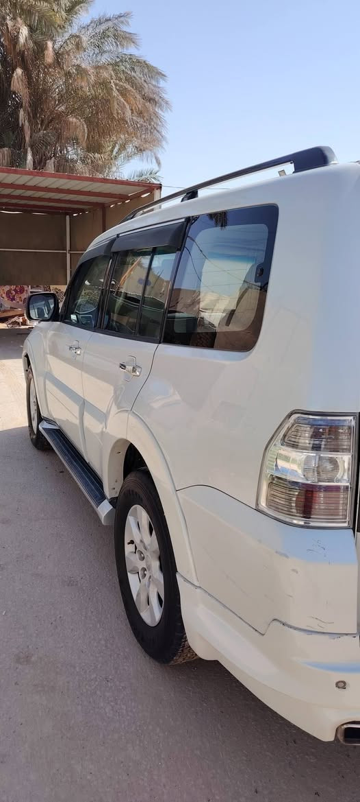 السلام عليكم باجيرو 2010 حبتور سياره جاهزه من كلشي مكينه كير حداديه تبريد تدفئا كلها شخال مواصفات ألحبتوري دمام مكاني ديوانيه قضاء الشاميه السعر ١٤٠ وبيها مجال التواصل علا الرقم ***********
