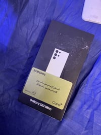 S23ultra ابيض  ذاكره 512 شخط واحد مابي عدا هاي الطخطخات الخفيفه موضحه ...