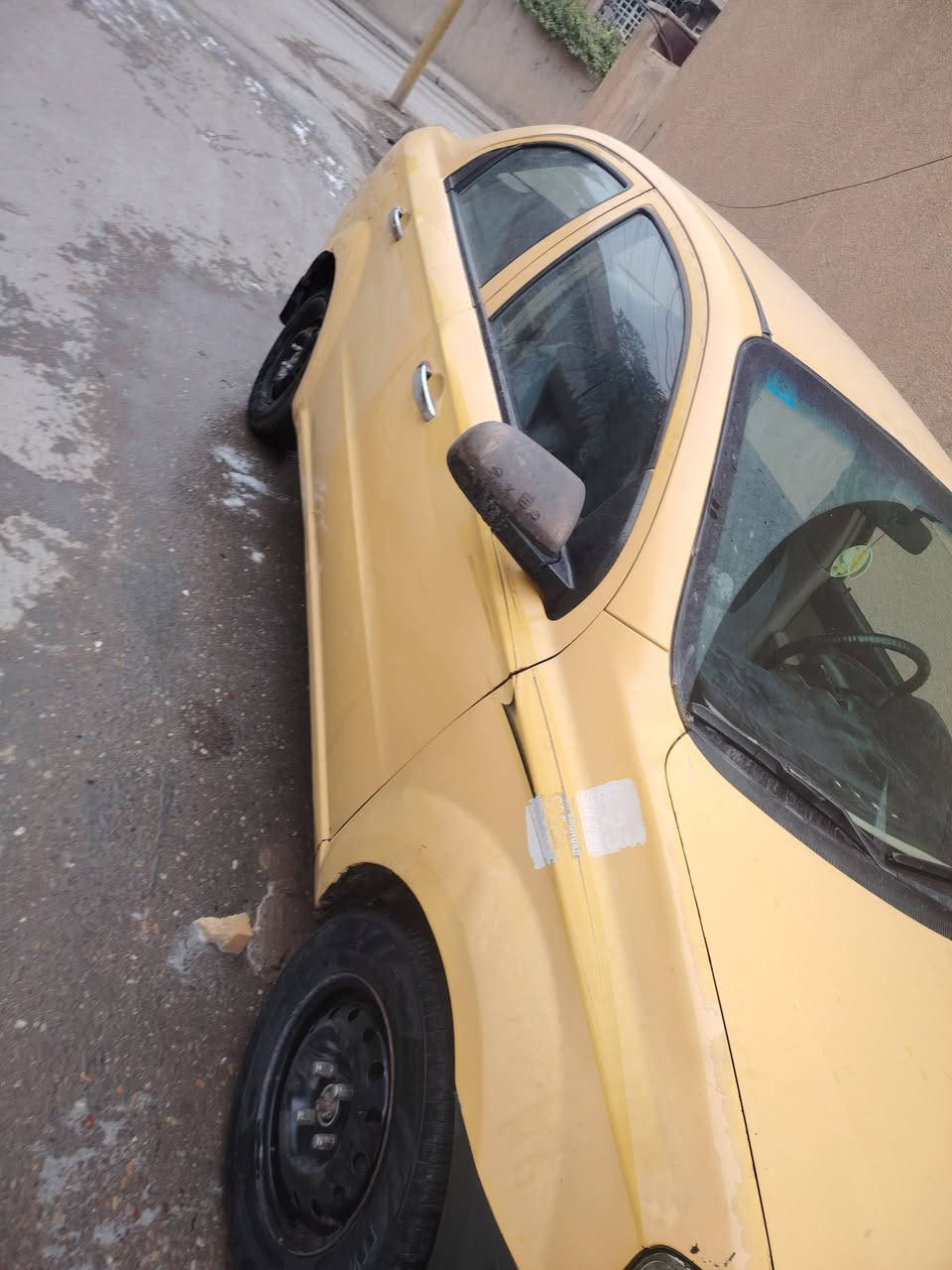 سلام عليكم مرخصة الكروب
افيو 2009 خليجي قير جديد مصفرة محرك جديد مجفت صارله 3 اشهر تبريد شغال بس بيه ضعف بل كمبريسر
سنوية جديدة ل2031 هزة جديدة رقم جديد هيئة وغرامات مصفرة من كلشي
السعر 48 وبيها مجال بيع فقط بدون مراوس
مكاني بغداد الزعفرانيه
الرقم ***********
