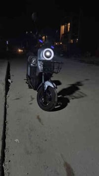 دراجة R9   للبيع بدون تراوس .  .  مواصفات . الملف 1200w  نضام منع سرقه...