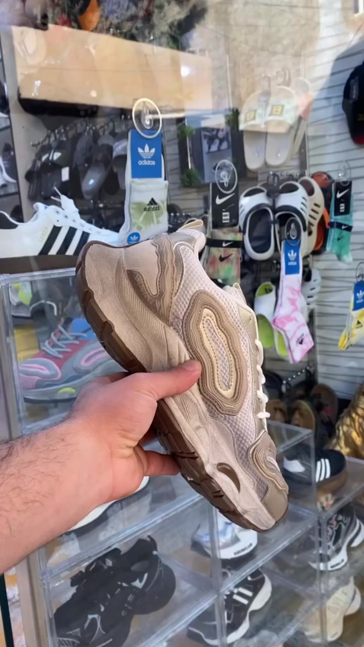 رمضان مبارك ☪️ 🤍🌿
تشكيلة مميزة من #البلنسياگا و #النيوبلانس 🔥💣
🟢"تم اختيار كل قطعة بعناية لتعكس أناقتك."🟢 
🗺️ : الانبار 🔹هيت 🔹شارع باب الحارة #صعوداً 📈مجاور (( ازياء صلاح الجبوري ))✨💕
تخفيضات 10٪؜ على مدار السنة🌀🤗 
#توصيل:2000 دينار لجميع مناطق العراق 🚀🇮🇶
واتساب: 📞*********** 
آنستا :☯️_0782⁩
