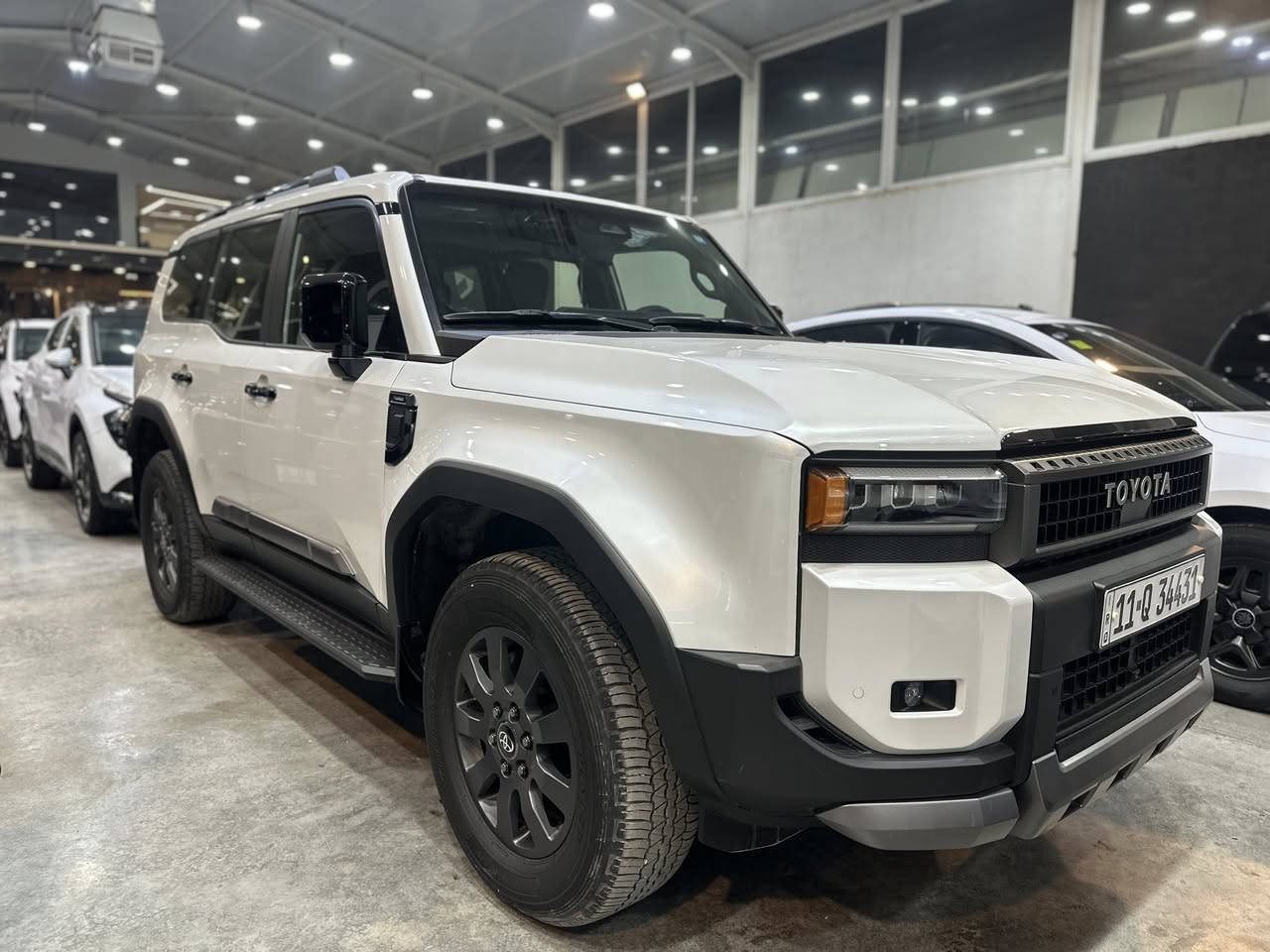 Land cruiser 2024 PRADO 🎌SAS 
لاندكروز برادو 2024 🎌ساس 
فول ١/١
أدڤنجر
 لايت امامي 3 عدسات 
داتا شو 
تدفئه +تبريد مقاعد امامية وخلفية 
7 راكب كهرباء 
كفالة عامة ✅
عداد المسافة 11000 K/M 

📍بغداد شركة ابو ظبي چكوك قرب بوابة الكاظمية 

0771 811 1145

0781 844 4044 📞
