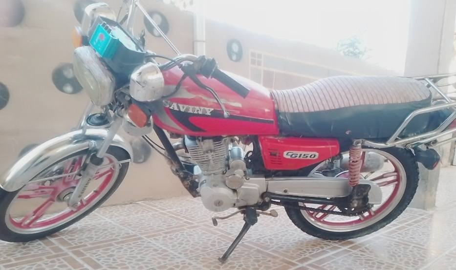 السلام عليكم ورحمه الله وبركاته دراجة سيفان للبيع موديل 20مكينة جديدة كهربائيات شغالة  اوراق موجودة السعر 300 مكاني ديالى الخالص


**إذا كنت صاحب هذا الإعلان وتريد حذفه لأي سبب، رجاءا أرسل رسالة إلى الدعم الفني**