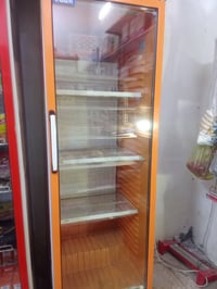 ثلاجة عرض • نظيفة • ١٠٠/٧٠