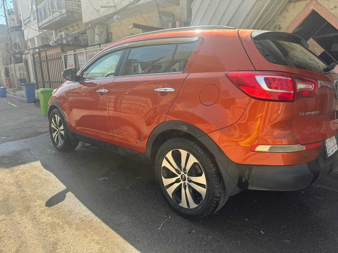 السلام عليكم سبورتج ١٢ خليجي فول مواصفات عده البصمه سياره مكفول من التبديل والصبغ عده مسطره الصندوق شي قليل ماشيه ١٥٠  رقم انكليزي هزه جديده رقم بغداد السعر ١٤٢ وبيه مجال بسيط ‭٠٧٧٦ ٢٠٦ ٥٠٧٢‬
