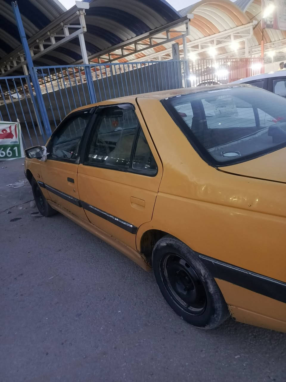 بيجو 405 للبيع او مراوس رقم الماني بغداد سعره 20 وبيه مجال  مداور يمته ماتريد مكاني نجف.جامعه الكفيل للاستفسار اكثر خاص او الاتصال على الرقم ***********
