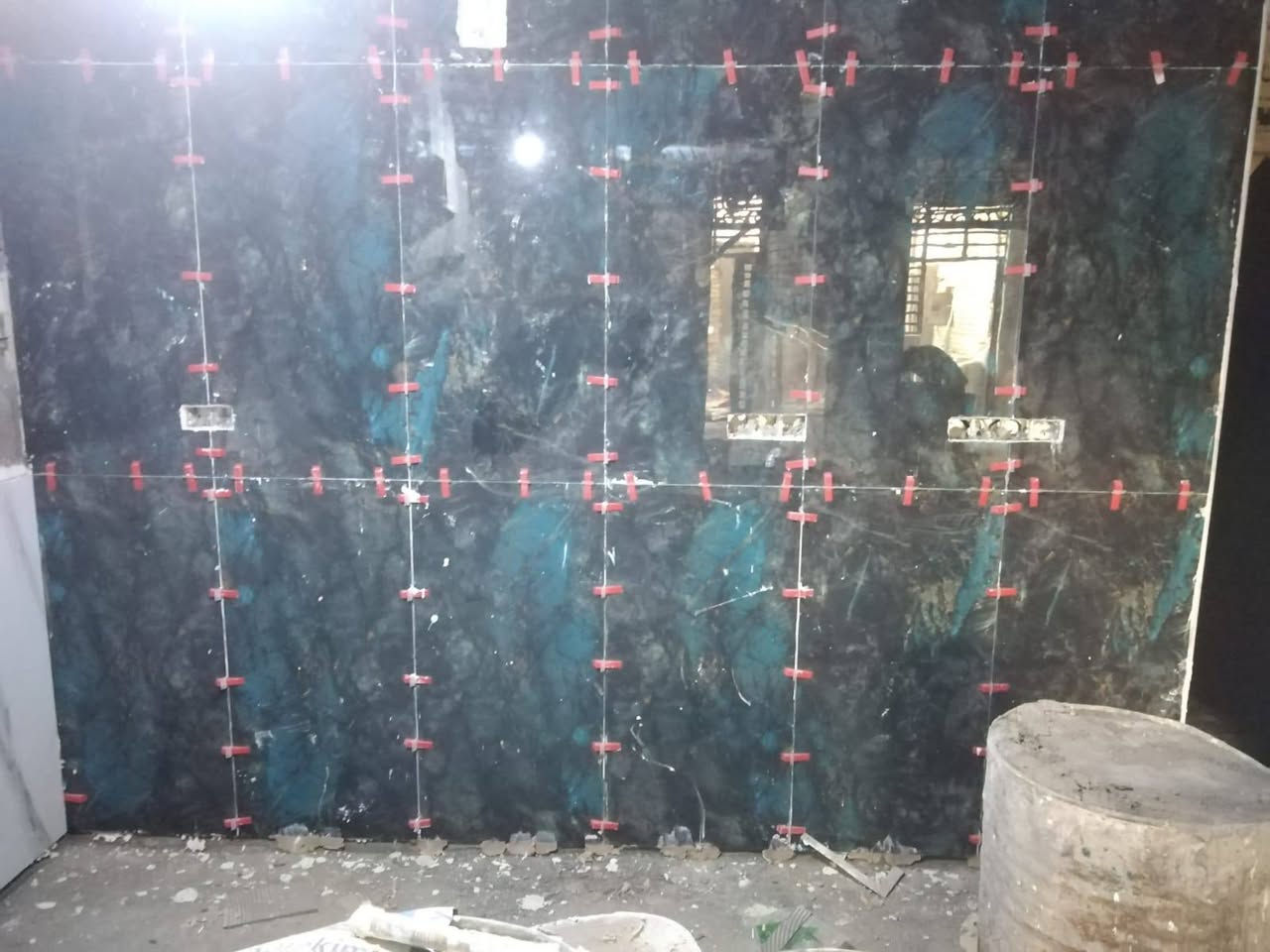 خلف سيراميك درجه اولى وانجاز في العمل وباسعار مناسبه للجميع ***********
