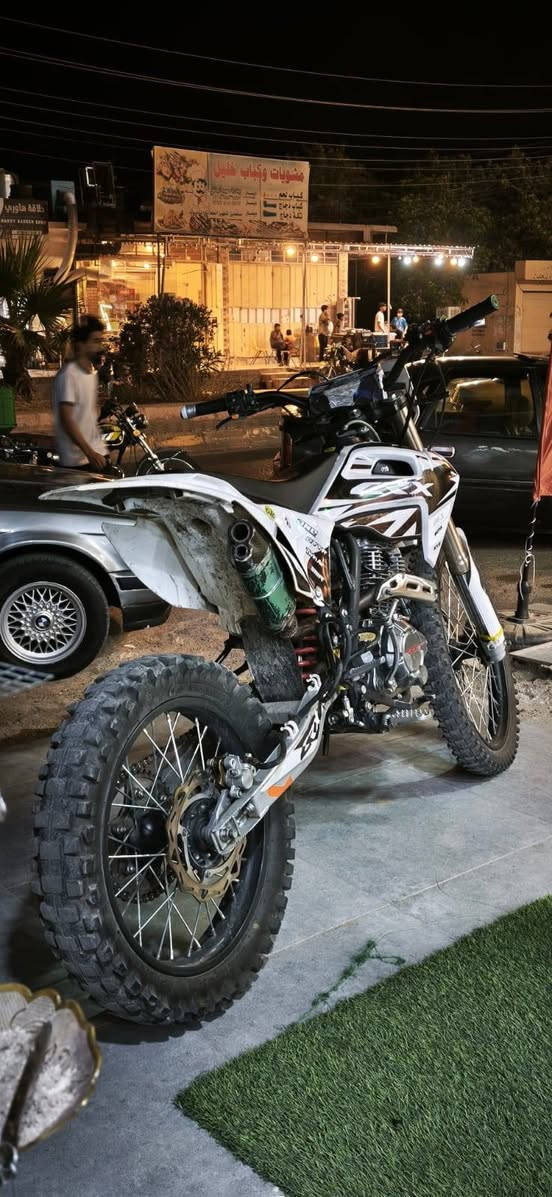 قفاز crx كير مكينة شرط 300ccموديل 25دراجة نضيفة سعر 800بي مجال مكان كركوك حي العسكري ***********
