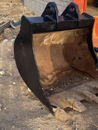 كيله متر وعشره حجري للبيع مناسبة حيل ونظيفة  بوش جدد 07751096029