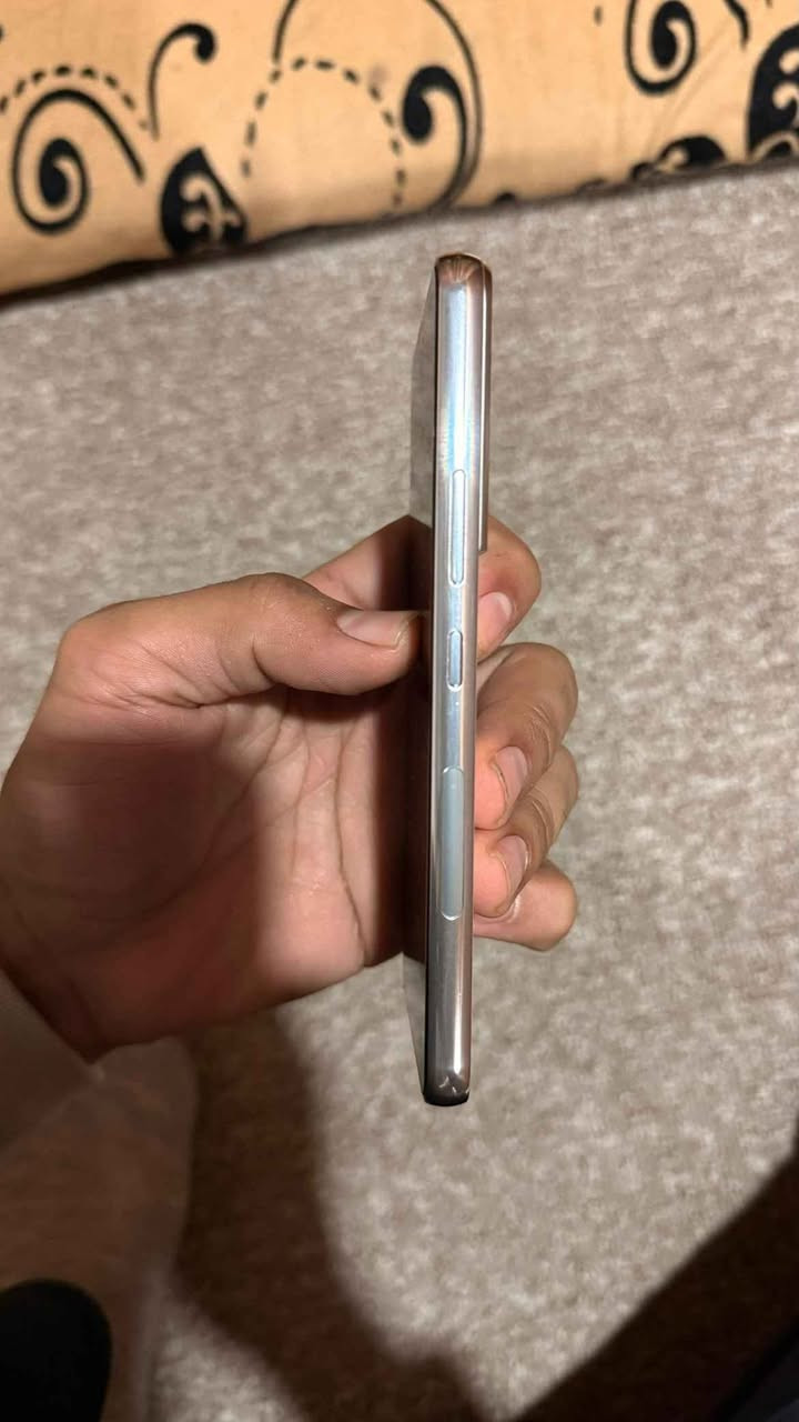 جالكسي اس ٢٢ عادي نسخه الياباني 
ذكره ٢٥٦
جهاز نضيف شخطه مابي 
لون ابيض 
سعر ٣٠٠ مجال بسيط 
مكاني دهوك 
ماعندي توصيل دهوك, العراق


**إذا كنت صاحب هذا الإعلان وتريد حذفه لأي سبب، رجاءا أرسل رسالة إلى الدعم الفني**