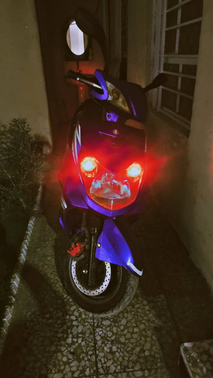 سلام عليكم شباب دراجه سكنس فحل للبيع رمبه ختم متطابق كلهه نوزل الدراجه  سعرهه مليون  ومئتين  وبيهه مجال مكان بغداد شارع الكهرباء


**إذا كنت صاحب هذا الإعلان وتريد حذفه لأي سبب، رجاءا أرسل رسالة إلى الدعم الفني**