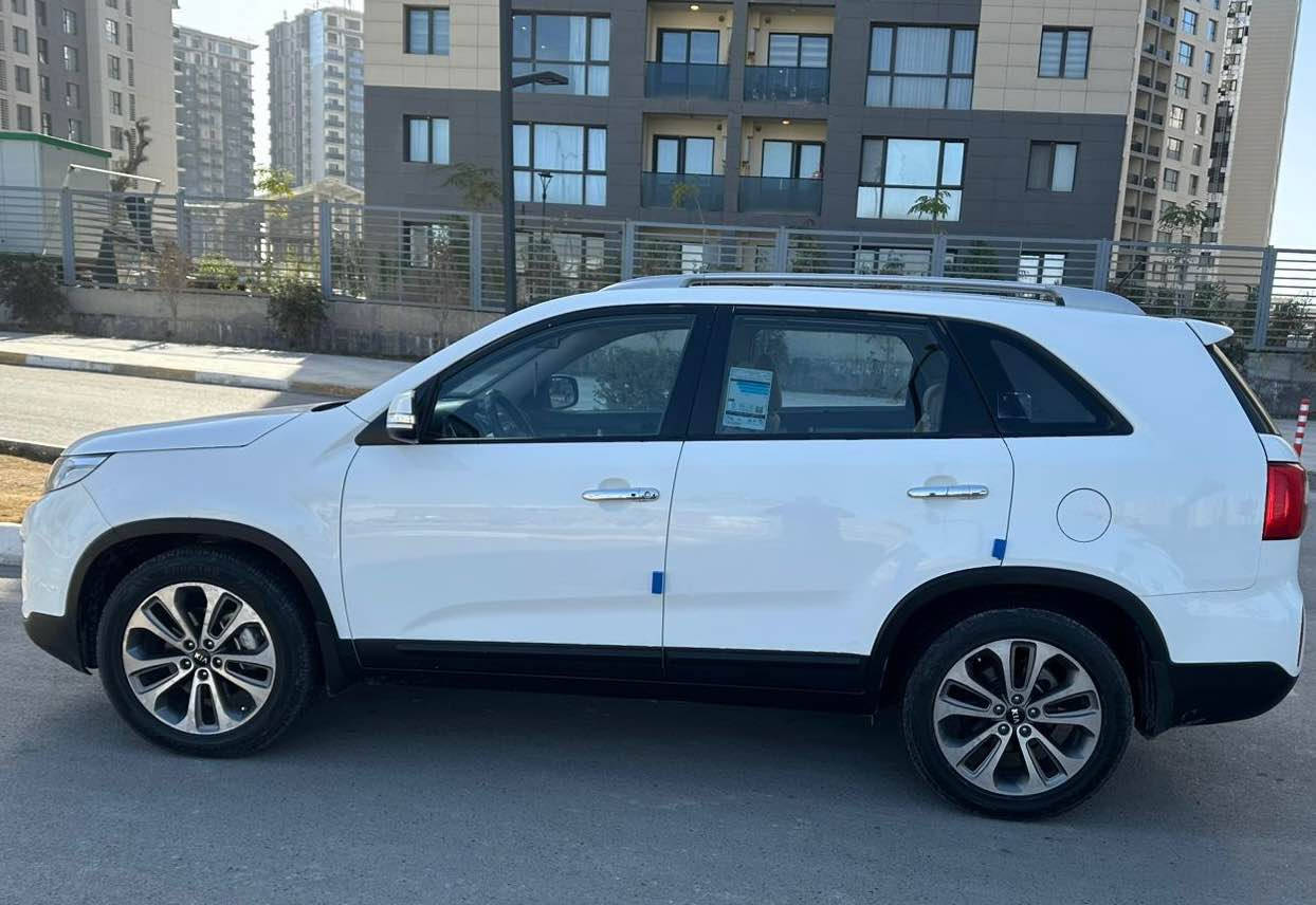 السلام عليكم سورنتو ١٤ خليجي بدون صبغ رقم بغداد مشروع و وطني باسمي مواصفاتهه بصمه و كرسي كهرباء و لد امامي و خلفي و تبريد بيانو ٧ راكب و ٣ قطع تبريد و مري شفط و اشاير بلمري و تخم تاير و جاهزه السيارة بدون نواقص بيهه بارد بجاملغ الامامي اليسره موظح بسونار و السعر ١٨٥ ورقه مكان السياره بغداد حي الجهاد و هذا رقمي *********** علي بغداد, العراق
