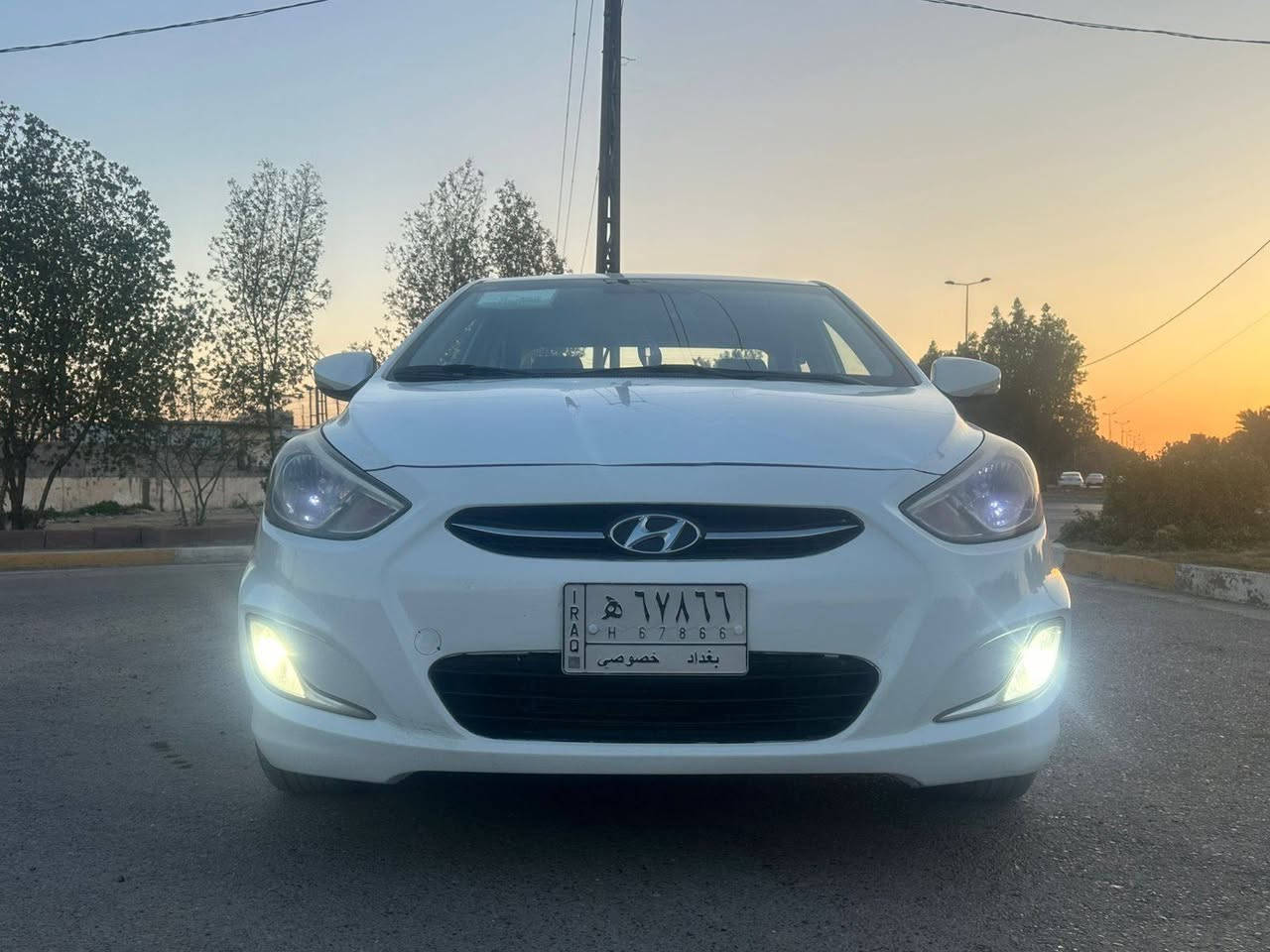 سلام عليكم من رخصة الادمن المحترم اكسنت لبيع سيارة جاهزة من كلشي بيها صبغ ربع الباب باقي السيارة كفالة عامة موديل2015 مكينة دوش سيارة خليجيةالسعر 103وبيها  مجال مكان السيارة البياع الاتصال ***********
