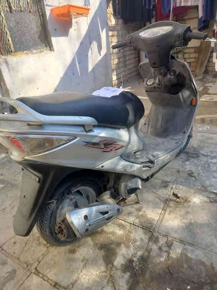 كامكو جي فور صارلها ٣ اسابيع طالعه من الوكيل مكفوله من كلشي ختم واحد مكينه خرسه شلعه معدل شرط ١٢٠ كلها بلاديه ربع متصرف عليها سعر ٦٠٠ وبيها مجال مكان نجف ابو صخير‏‪***********
